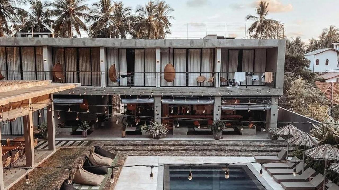 The Salty Pelican Yoga & Surf Retreat Dikwella Exterior foto
