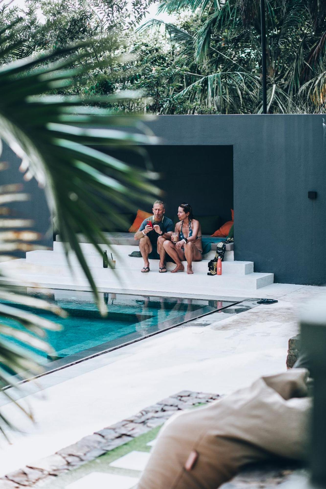 The Salty Pelican Yoga & Surf Retreat Dikwella Exterior foto