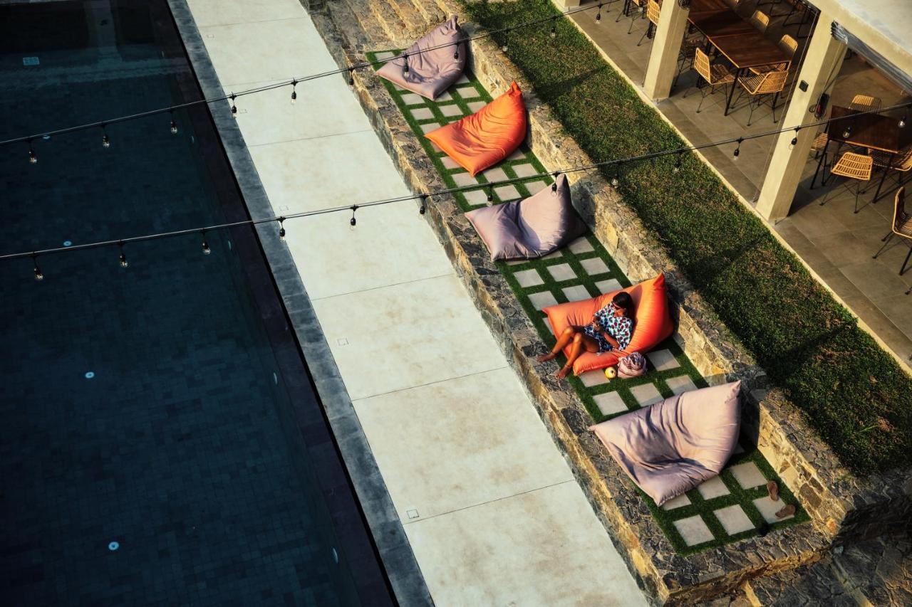 The Salty Pelican Yoga & Surf Retreat Dikwella Exterior foto